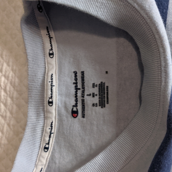 CHAMPION Cropped Oversized Sweater - Picture 7 of 13